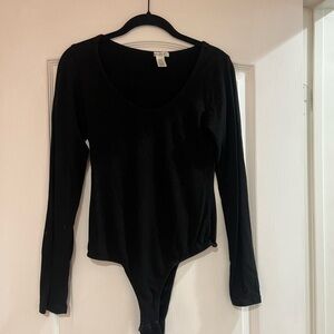 Black Scoop Neck Long Sleeve Bodysuit